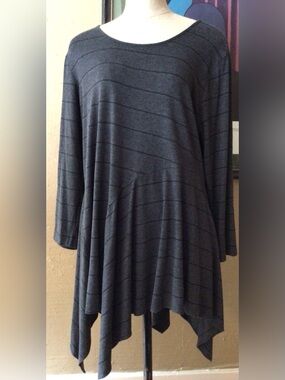 Comfy USA asymmetrical tunic